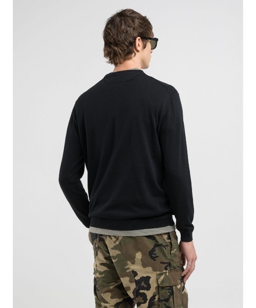 REPLAY(リプレイ)の「コットンクルーネックセーター(ニット/セーター・メンズ・ブラック・X-LARGE/LARGE/MEDIUM/SMALL)」の3枚目の写真