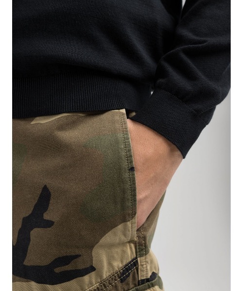 REPLAY(リプレイ)の「コットンクルーネックセーター(ニット/セーター・メンズ・ブラック・X-LARGE/LARGE/MEDIUM/SMALL)」の6枚目の写真
