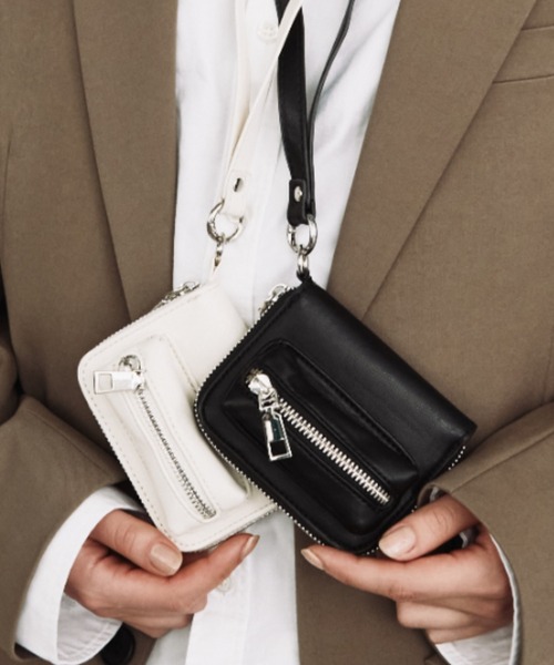 arholiday.standard(エーアールホリデースタンダード)の「lip pocket mini wallet shoulder bag / リップポケットミニウォレットショルダー(ショルダーバッグ・レディース・ブラック/アイボリー・FREE)」の3枚目の写真