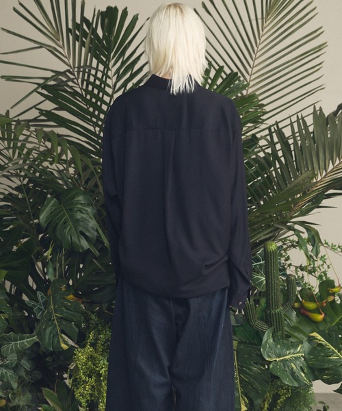 MAISON SPECIAL(メゾンスペシャル)の「《UNISEX》Calze Cupra Prime-Over Long-sleeve Shirt/カルゼキュプラプライムオーバーロングスリーブシャツ【MAISON SPECIAL/メゾンスペシャル】(シャツ/ブラウス・メンズ・ブラック/ライトグリーン/ダークブルー/オレンジ・0/1/2)」の20枚目の写真