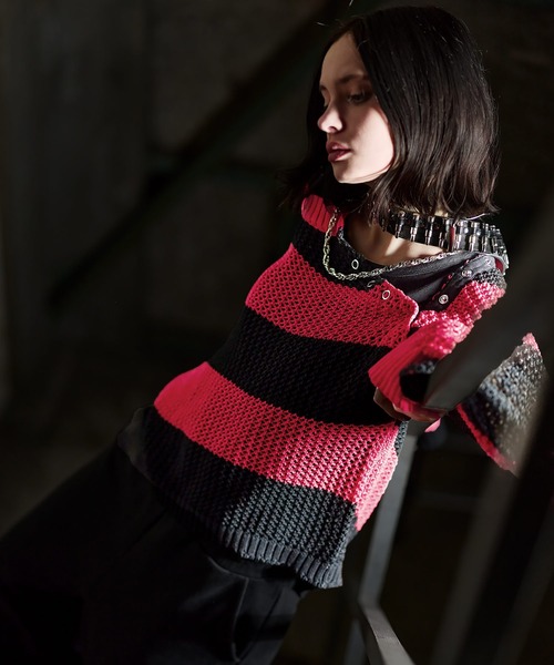 ERAR（エラー）の「【ERAR】ショルダースナップボタンショート丈メッシュボーダーニット（ニット/セーター・メンズ・レッド/ホワイト/ブラック・M/S/XL/L）」の15枚目の写真