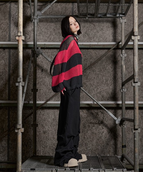 ERAR（エラー）の「【ERAR】ショルダースナップボタンショート丈メッシュボーダーニット（ニット/セーター・メンズ・レッド/ホワイト/ブラック・M/S/XL/L）」の20枚目の写真