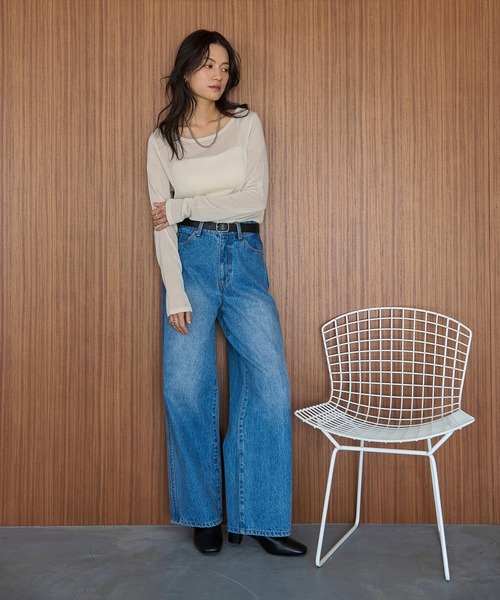 meilmada（メイルマダ）の「サイドラインストレートデニムパンツ（デニムパンツ・レディース・ブルー・LARGE/MEDIUM/SMALL）」の14枚目の写真