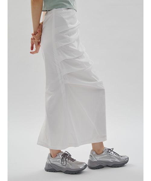 emmi（エミ）の「サイドタックナロースカート/撥水【セットアップ対応】（スカート・レディース・ブラック/チェック/ホワイト・1/0）」の12枚目の写真