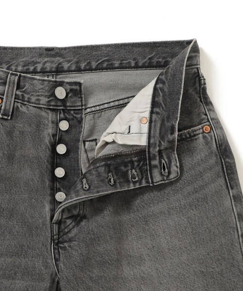 Levi's(リーバイス)の「【EXCLUSIVE】LEVI’S(R) / 501(R) RELAXED LENGTH28(その他パンツ・メンズ・ブラック/ライトブルー・32/34/38/36/30)」の9枚目の写真