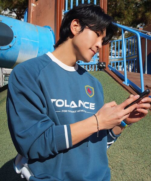 TOLANCE(トランス)の「カラー ブロック スウェット マンツーマン - 3カラー(スウェット・メンズ・ブラック/ダークブルー/グレー・LARGE/X-LARGE)」の7枚目の写真