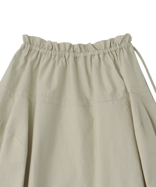 DRESSLAVE(ドレスレイブ)の「irregular curve line gather long skirt(イレギュラーカーブラインギャザーロングスカート)(スカート・レディース・ホワイト/グリーン・38)」の13枚目の写真