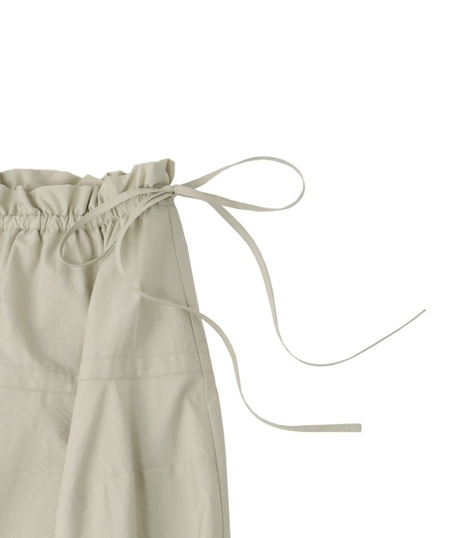 DRESSLAVE(ドレスレイブ)の「irregular curve line gather long skirt(イレギュラーカーブラインギャザーロングスカート)(スカート・レディース・ホワイト/グリーン・38)」の14枚目の写真
