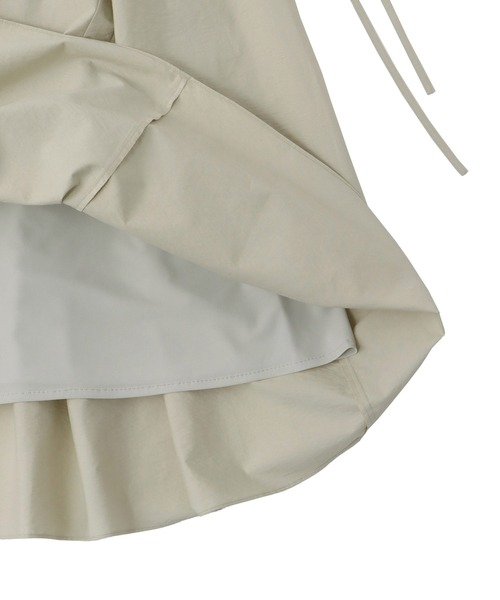 DRESSLAVE(ドレスレイブ)の「irregular curve line gather long skirt(イレギュラーカーブラインギャザーロングスカート)(スカート・レディース・ホワイト/グリーン・38)」の16枚目の写真