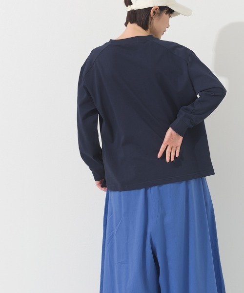 OMNES(オムネス)の「ロゴプリント長袖Tシャツ EASTVILLAGE(Tシャツ/カットソー・レディース・ピンク/ライトグレー/ネイビー/ホワイト・MEDIUM/X-LARGE/LARGE)」の17枚目の写真