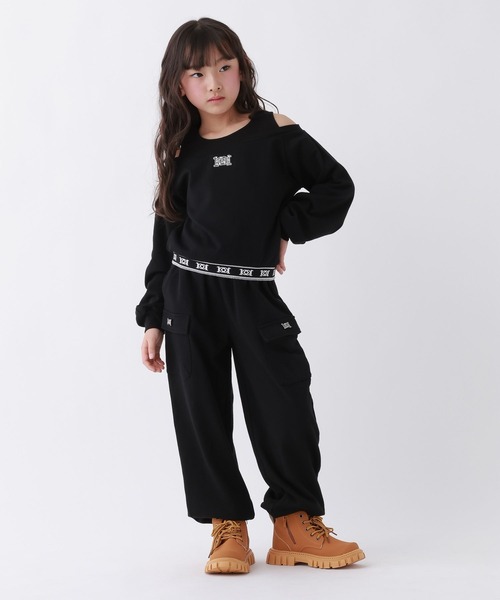 10C REPIPI(ジューシーレピピ)の「【10C REPIPI】HEMロゴオフショルスウェット(スウェット・キッズ・ブラック/サックスブルー/グレー・130cm/140cm/110cm/120cm)」の6枚目の写真
