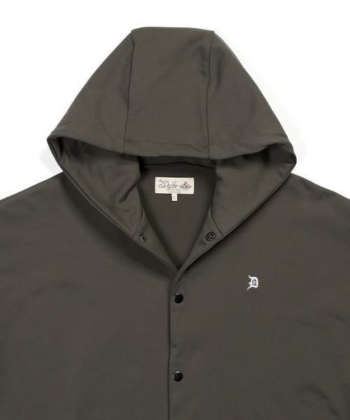 The DUFFER of ST.GEORGE（ザダファーオブセントジョージ）の「「AIR FLEX」SNAP PARKA：機能素材「エアフレックス」セットアップ スナップパーカー（パーカー・メンズ・グレイッシュベージュ/ブラック・X-LARGE/LARGE/MEDIUM/SMALL）」の3枚目の写真