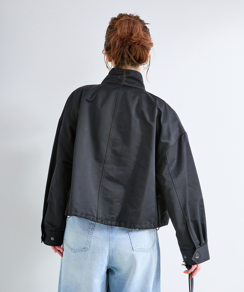 B.C STOCK（ベーセーストック）の「スタンドショートブルゾン（ブルゾン・レディース・ベージュ/ブラック・FREE）」の9枚目の写真