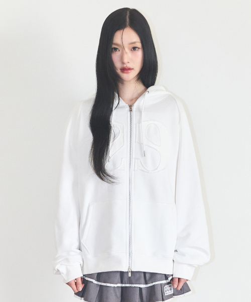 ILLIGO（イリゴ）の「129 ロゴパッチフードジップアップホワイト（パーカー・レディース・その他・SMALL/MEDIUM/LARGE）」の5枚目の写真