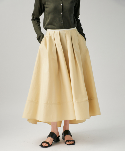 VERMEIL par iena（ヴェルメイユパーイエナ）の「Typewriter タックスカート（スカート・レディース・ライトイエロー/ネイビー・38/36）」の2枚目の写真