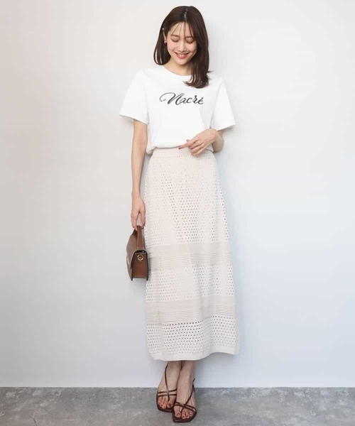 MK MICHEL KLEIN（エムケーミッシェルクラン）の「ビーズ刺繍ロゴTシャツ/洗える（Tシャツ/カットソー・レディース・ホワイト/ベージュ・38）」の6枚目の写真