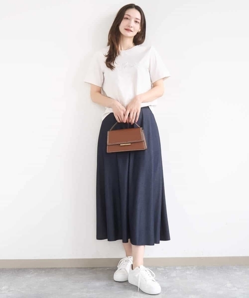 MK MICHEL KLEIN（エムケーミッシェルクラン）の「ビーズ刺繍ロゴTシャツ/洗える（Tシャツ/カットソー・レディース・ホワイト/ベージュ・38）」の11枚目の写真