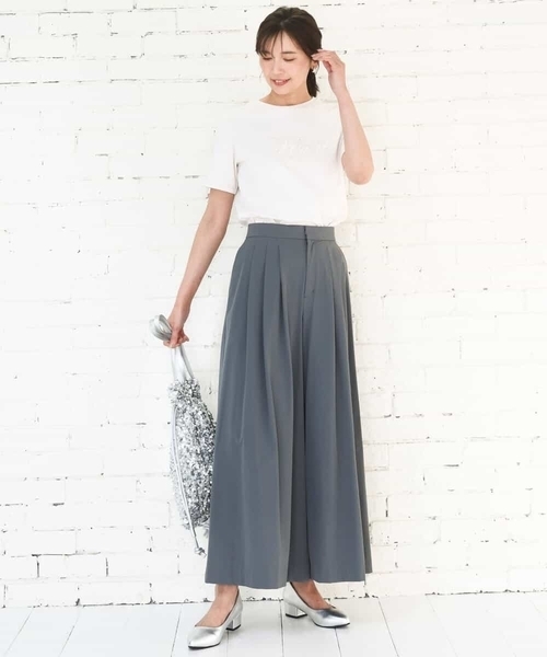 MK MICHEL KLEIN（エムケーミッシェルクラン）の「ビーズ刺繍ロゴTシャツ/洗える（Tシャツ/カットソー・レディース・ホワイト/ベージュ・38）」の21枚目の写真