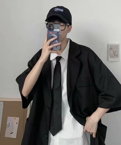 SHEPP(シープ)の「【UNISEX】半袖テーラードルーズシルエットジャケット(テーラードジャケット・メンズ・グレー/ブラック・L/M)」の3枚目の写真