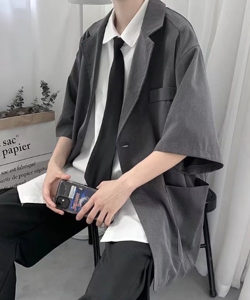 SHEPP(シープ)の「【UNISEX】半袖テーラードルーズシルエットジャケット(テーラードジャケット・メンズ・グレー/ブラック・L/M)」の6枚目の写真