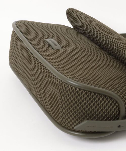 ADD CULUMN(アドカラム)の「【ADD CULUMN/アドカラム】メッシュショルダーバッグ ROLLA OBLONG M MESH(ショルダーバッグ・レディース・ブラック/カーキ・FREE)」の4枚目の写真