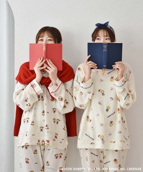 sanrio（サンリオ）の「パティ＆ジミーワッフルルームウェア上下セット（ルームウェア/パジャマ・レディース・オフホワイト/クリーム・ML）」の2枚目の写真