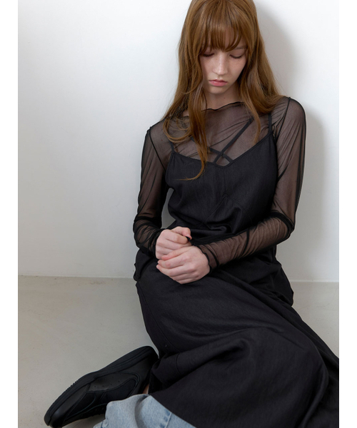 ATELIER NAIN(アトリエナイン)の「V-NECK BACK STRING SLEEVELESS DRESS (OP-6325)(ワンピース・レディース・ブラック・FREE)」の2枚目の写真