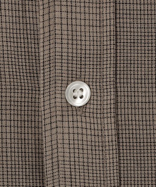 Bshop（ビショップ）の「INDIA INDUSTRY | ファインラインチェック バンドカラーシャツ WOMEN（シャツ/ブラウス・レディース・ベージュ系その他/グレー系その他・1）」の9枚目の写真