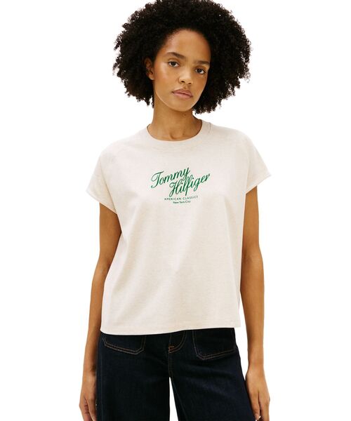 TOMMY HILFIGER(トミーヒルフィガー)の「シーズナルスクリプトキャップスリーブTシャツ(Tシャツ/カットソー・レディース・オフホワイト/マルチ・X-SMALL/SMALL/MEDIUM/LARGE)」の2枚目の写真
