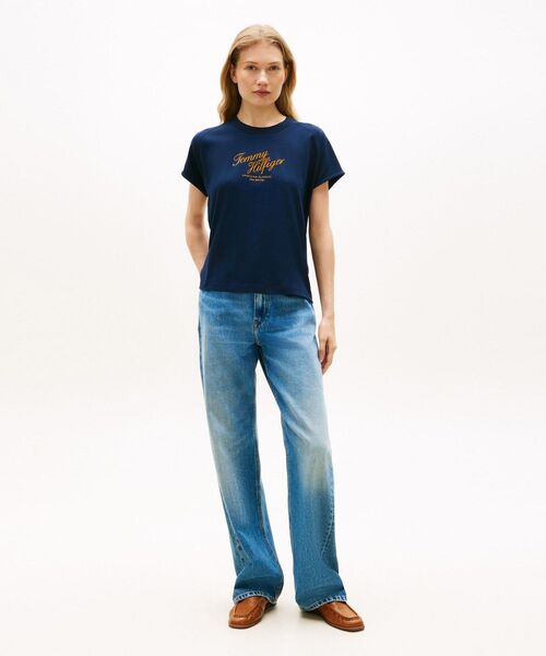 TOMMY HILFIGER(トミーヒルフィガー)の「シーズナルスクリプトキャップスリーブTシャツ(Tシャツ/カットソー・レディース・オフホワイト/マルチ・X-SMALL/SMALL/MEDIUM/LARGE)」の4枚目の写真