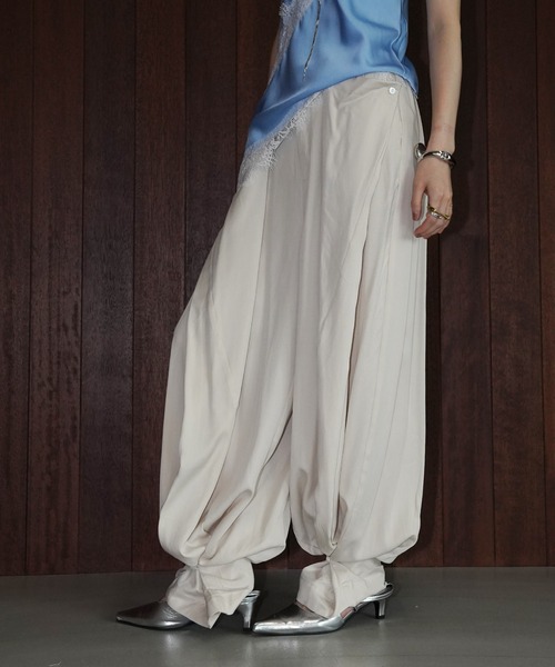 chuclla(チュクラ)の「アレンジドレープワイドパンツ chw26s169(その他パンツ・レディース・アイボリー/カーキ・L/M/S)」の1枚目の写真