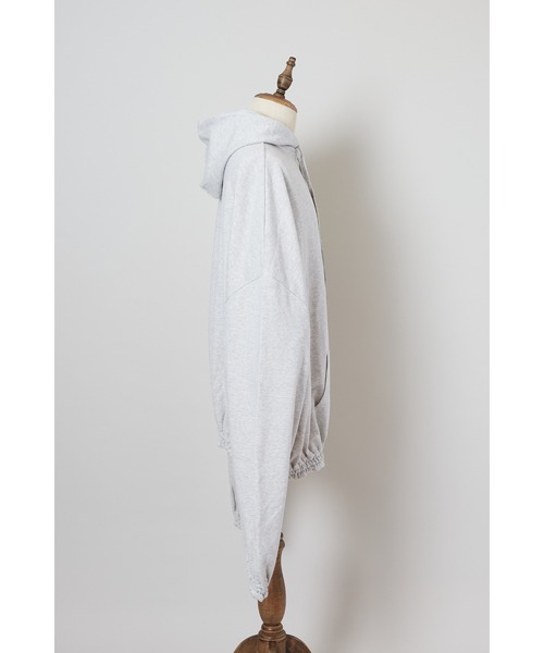 SHINYAKOZUKA（シンヤコヅカ）の「UPCYCLED GIANT HOODIE（スウェット・メンズ・ヘザーグレー/ライトグレー系/グレー系その他・X-SMALL/MEDIUM/SMALL）」の11枚目の写真