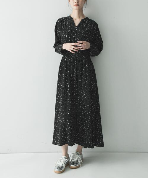 URBAN RESEARCH（アーバンリサーチ）の「ウエストシャーリングドットワンピース（ワンピース・レディース・チャコールグレー/ブラック・FREE）」の17枚目の写真