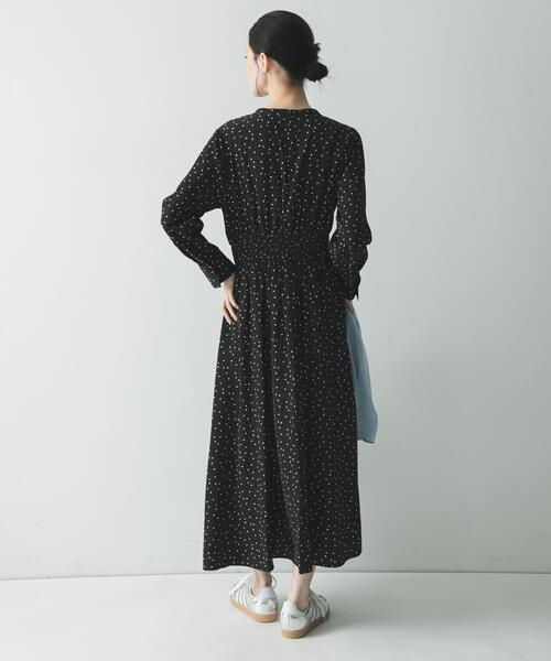 URBAN RESEARCH（アーバンリサーチ）の「ウエストシャーリングドットワンピース（ワンピース・レディース・チャコールグレー/ブラック・FREE）」の18枚目の写真