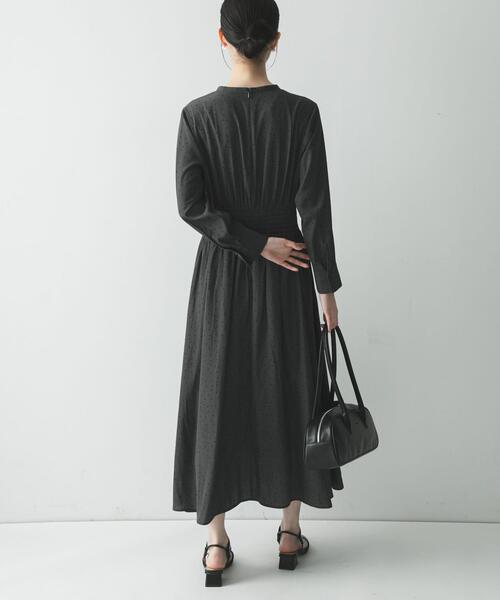 URBAN RESEARCH（アーバンリサーチ）の「ウエストシャーリングドットワンピース（ワンピース・レディース・チャコールグレー/ブラック・FREE）」の5枚目の写真