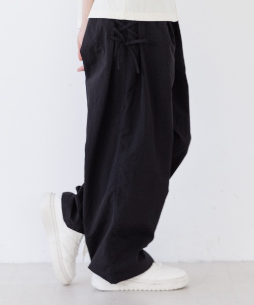 coca(coca)(コカ)の「キッズ アシメレースアップワイドパンツ(その他パンツ・キッズ・ブラック/ラベンダー・150/140/130/120)」の1枚目の写真