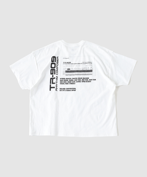 is-ness（イズネス）の「ISNESS MUSIC × ROLND TR-909 T-SHIRTS（Tシャツ/カットソー・メンズ・ブラック/ホワイト・FREE）」の2枚目の写真