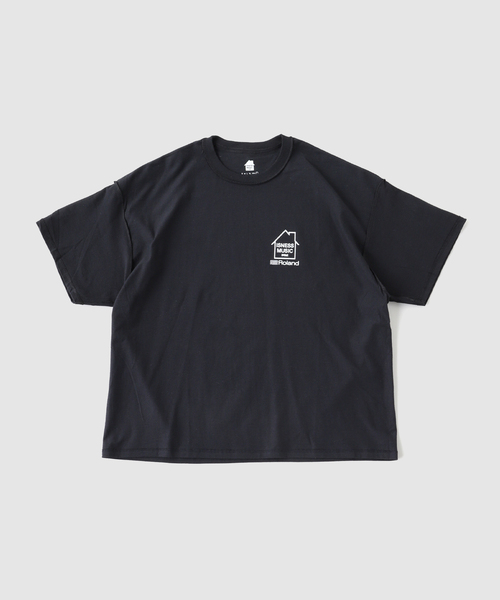 is-ness（イズネス）の「ISNESS MUSIC × ROLND TR-909 T-SHIRTS（Tシャツ/カットソー・メンズ・ブラック/ホワイト・FREE）」の3枚目の写真