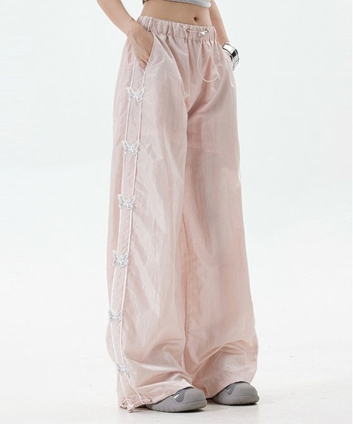 &soiree(アンドソワレ)の「サイドバタフライラインナイロンパンツ(その他パンツ・レディース・グレー/ピンク・SMALL/MEDIUM/LARGE/X-LARGE)」の3枚目の写真