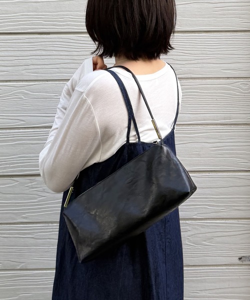 EFOLE(エフォル)の「Soft wide shoulderbag/ソフトワイドショルダーバッグ(ショルダーバッグ・レディース・ブラウン/ブラック・FREE)」の1枚目の写真