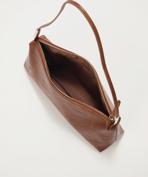 EFOLE(エフォル)の「Soft wide shoulderbag/ソフトワイドショルダーバッグ(ショルダーバッグ・レディース・ブラウン/ブラック・FREE)」の6枚目の写真