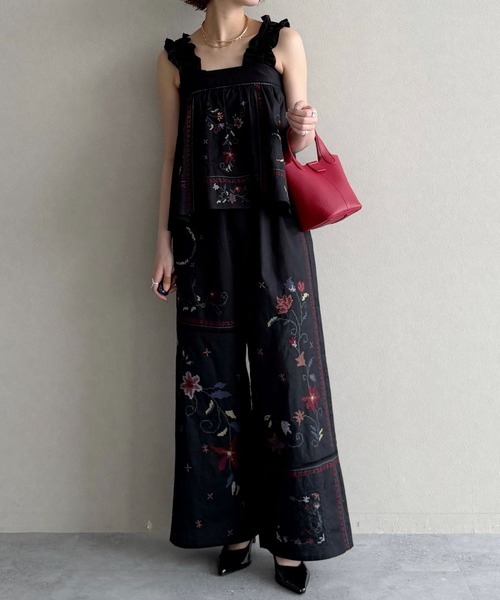 mysty woman(ミスティウーマン)の「レトロ花刺繍イージーパンツ 679001(その他パンツ・レディース・ブラック/オフホワイト・FREE)」の8枚目の写真