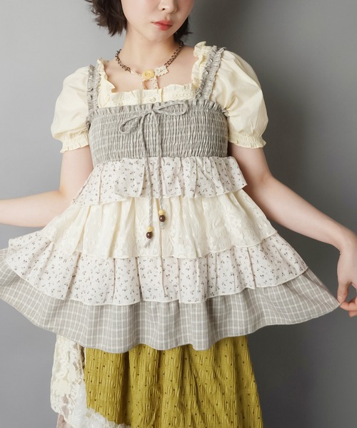 SPINNS(スピンズ)の「異素材ティアードチュニック/チェックフラワー/NEO森ガール(チュニック・レディース・グレー/サックスブルー・ONESIZE)」の3枚目の写真