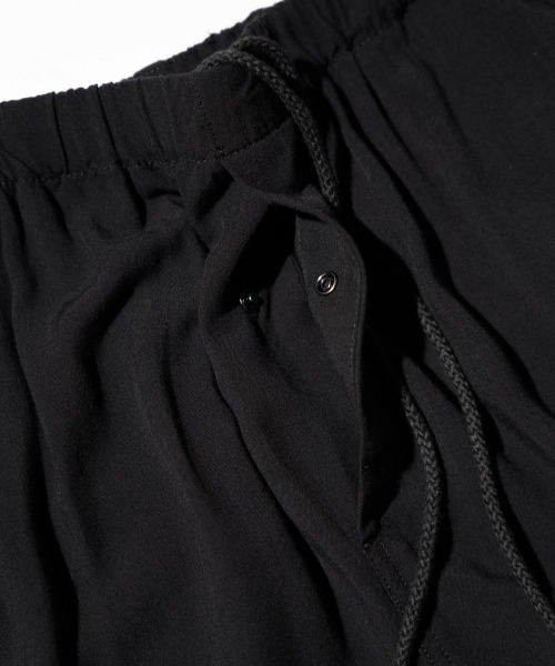 TOWNCRAFT(タウンクラフト)の「TOWNCRAFT / タウンクラフト PRINTED BAGGY SHORT 総柄 イージー バギーショーツ(その他パンツ・メンズ・その他1/その他2/その他3/ブラック・SMALL/MEDIUM/LARGE)」の12枚目の写真