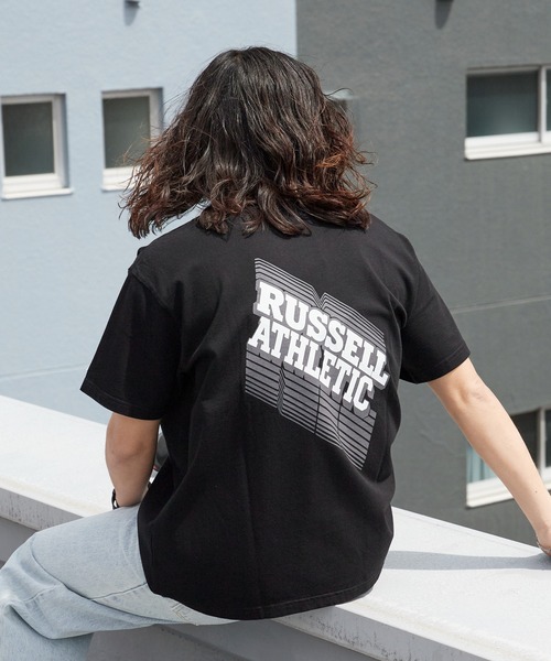 Russell Athletic(ラッセルアスレティック)の「RUSSELL ATHLETIC / ラッセルアスレティック VTG Cotton/Rayon Back Print T Tシャツ 2026年春夏(Tシャツ/カットソー・メンズ・ブラック/レッド・M/L/XL)」の2枚目の写真