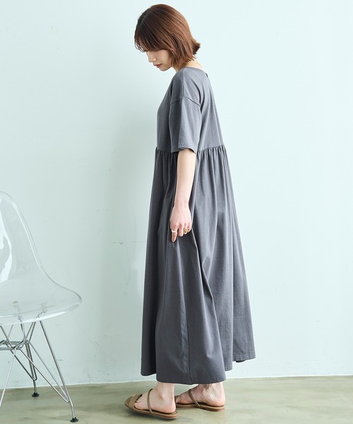mil(ミル)の「【汗染み防止加工】 前後2way カットワンピース【587185】(ワンピース・レディース・チャコールグレー/グレイッシュベージュ/ブラック・S/XS)」の22枚目の写真