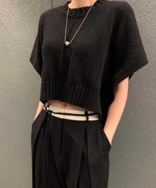 semplice(センプリチェ)の「Tシャツ【韓国ファッション】(Tシャツ/カットソー・レディース・グリーン/ベージュ/ブラック・F)」の4枚目の写真