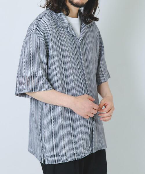 ITEMS URBANRESEARCH(アイテムズ アーバンリサーチ)の「マルチストライプレースオープンカラーショートスリーブシャツ(シャツ/ブラウス・メンズ・ブルー/グリーン/ブラック・MEDIUM/LARGE)」の2枚目の写真