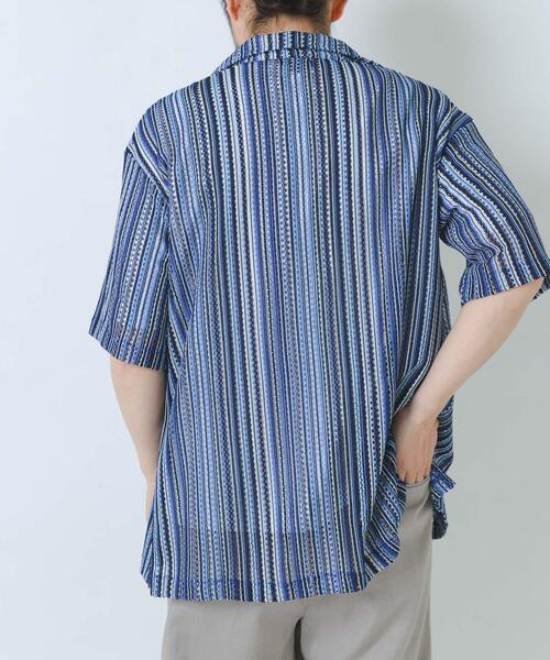 ITEMS URBANRESEARCH(アイテムズ アーバンリサーチ)の「マルチストライプレースオープンカラーショートスリーブシャツ(シャツ/ブラウス・メンズ・ブルー/グリーン/ブラック・MEDIUM/LARGE)」の5枚目の写真