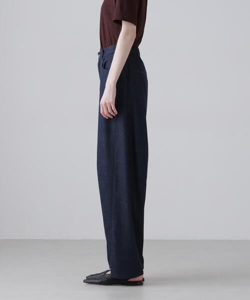 ADORE(アドーア)の「◆ハイブリッドデニムパンツ(デニムパンツ・レディース・ネイビー/ベージュ・36/38)」の9枚目の写真